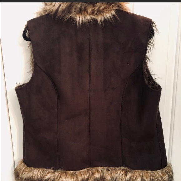 INC Faux Fur Brown Vest Gemstones Petite Small - Picture 2 of 11